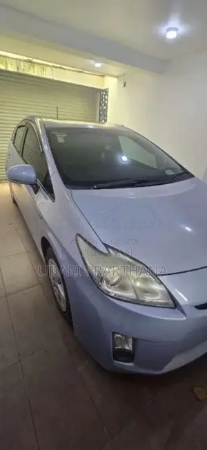Toyota Prius 2011 Car (Used)