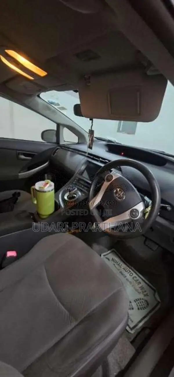 Toyota Prius 2011 Car (Used)
