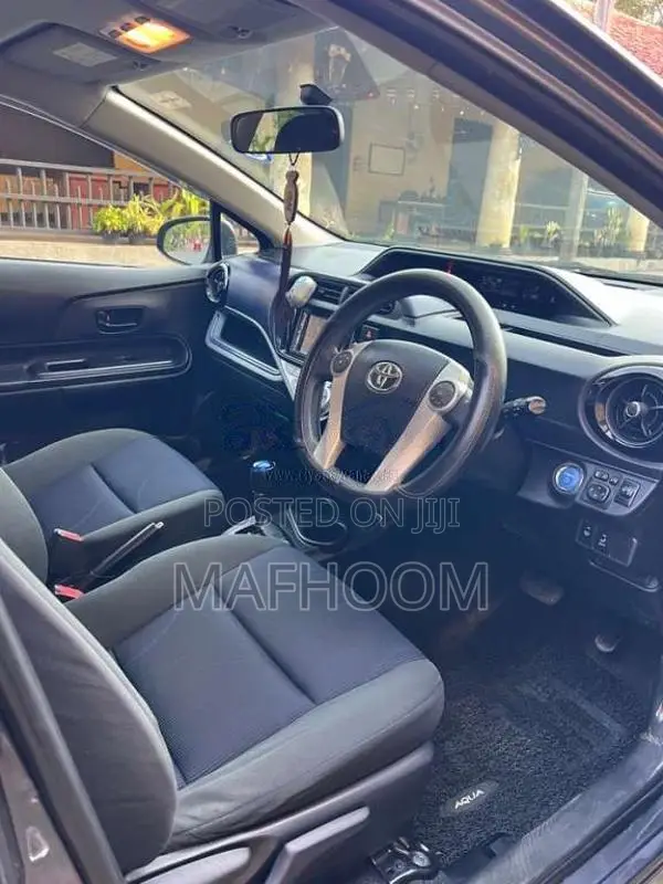 Toyota Aqua Urban 2016 Car (Used)