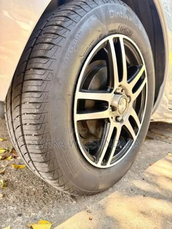Toyota Aqua 2012 Car (Used)