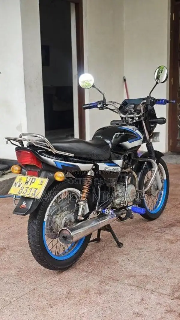 Bajaj CT-100 2011 Motorbike (Used)
