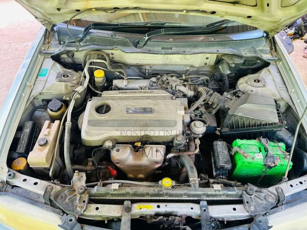 Nissan Sunny Fb 15 2000 Car (Used)