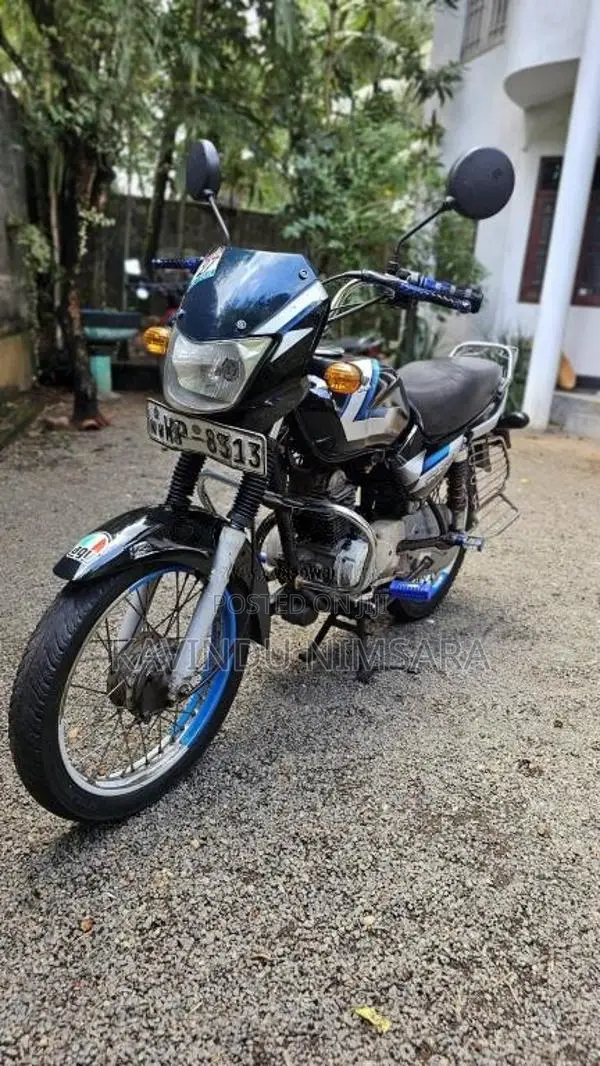 Bajaj CT-100 2011 Motorbike (Used)