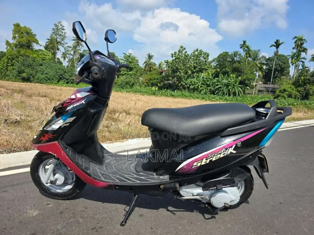 TVS Scooty Streak 2012 Motorbike (Used)