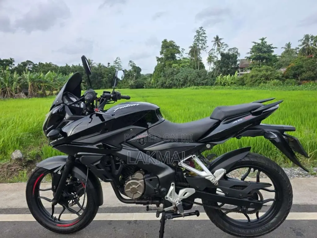 Bajaj AS 150 2015 Motorbike (Used)