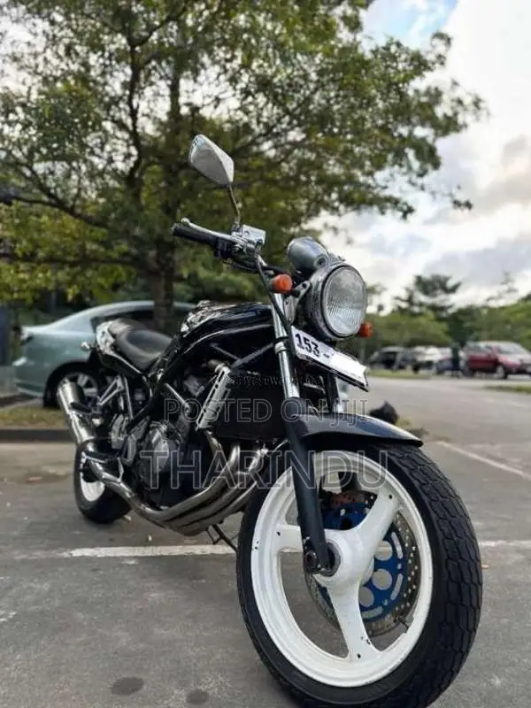 Suzuki Bandit 1998 Motorbike (Used)
