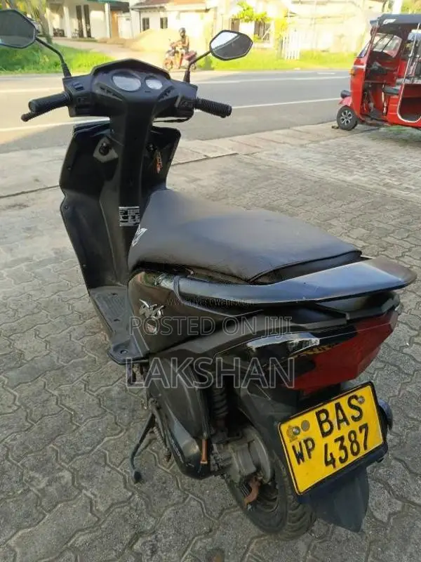 Honda Dio 2014 Motorbike (Used)