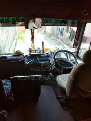 Mitsubishi Baby Rosa 1987 Bus (Used)