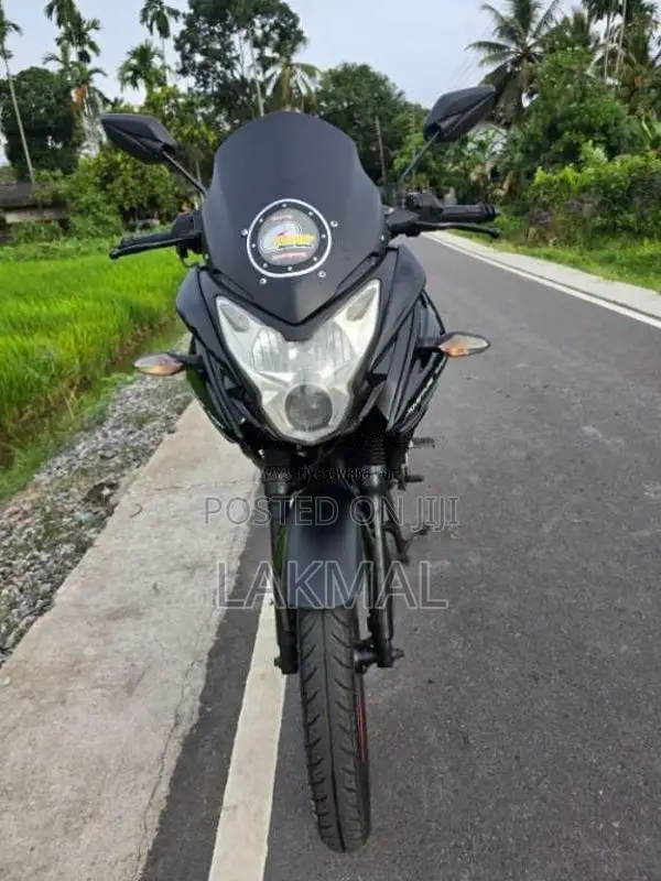Bajaj AS 150 2015 Motorbike (Used)