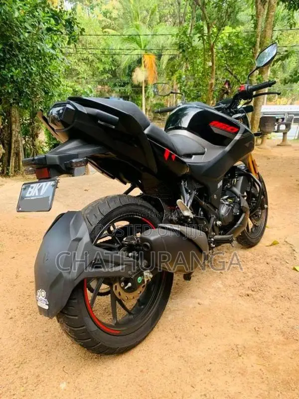 Hero Hunk 2026 Motorbike (Used)