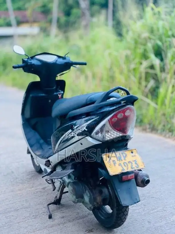 TVS Scooty Streak 2011 Motorbike (Used)