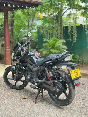 Hero-Honda Hunk 2014 Motorbike (Used)