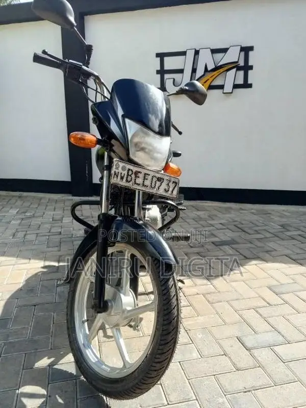 Bajaj Platina 2017 Motorbike (Used)