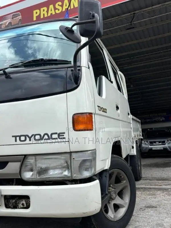 Toyota Toyoace 2001 Crew Cab (Used)