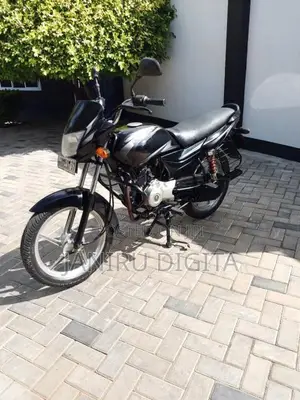 Bajaj Platina 2017 Motorbike (Used)