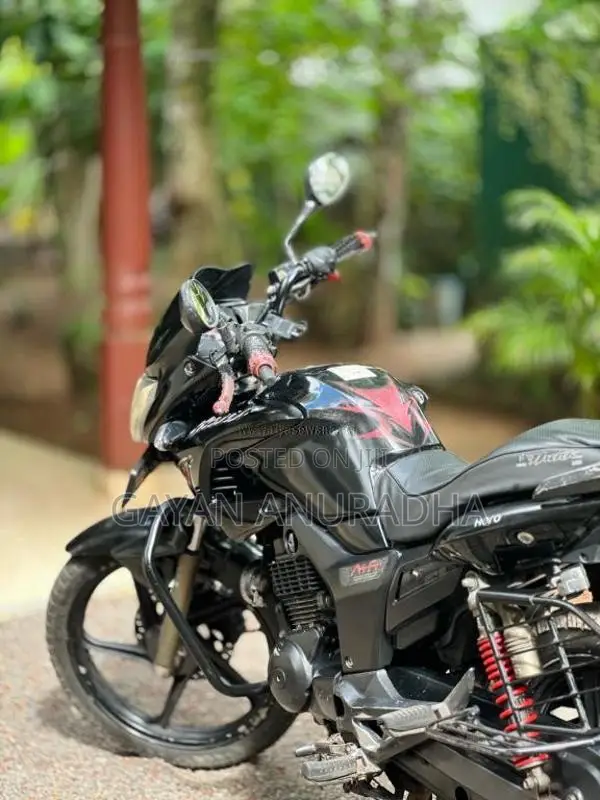 Hero-Honda Hunk 2014 Motorbike (Used)