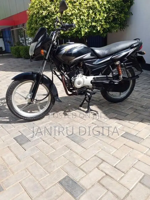 Bajaj Platina 2017 Motorbike (Used)