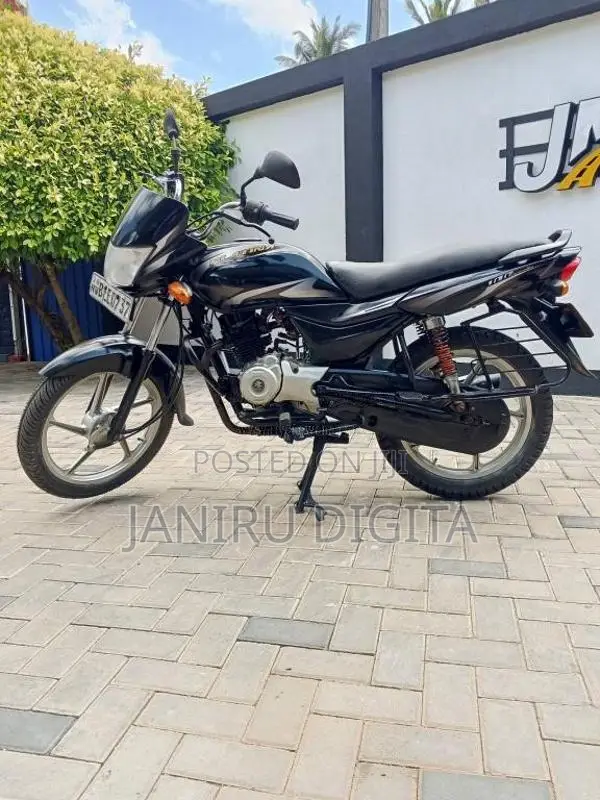 Bajaj Platina 2017 Motorbike (Used)
