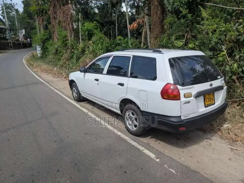 Nissan Y11 Ad Wagon 2001 Car (Used)