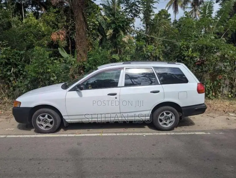 Nissan Y11 Ad Wagon 2001 Car (Used)
