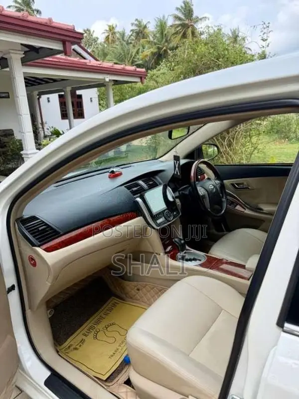 Toyota Premio G Superior 2013 Car (Used)
