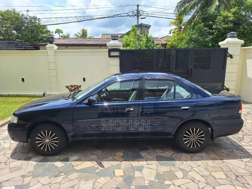 Nissan FB15 2003 Car (Used)