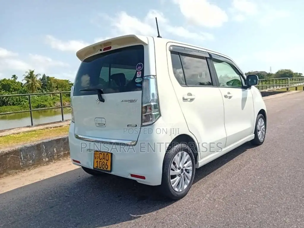 Suzuki Wagon R Stingray 2015 Car (Used)