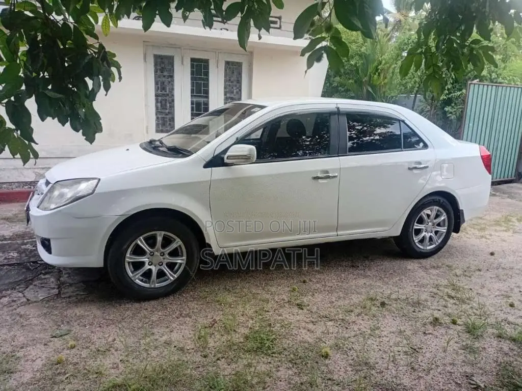 Micro MX7 2013 Car (Used)