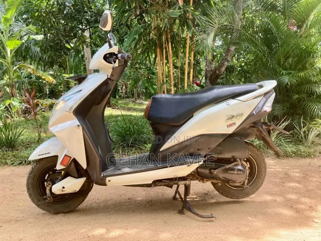 Honda Dio 2015 Motorbike (Used)