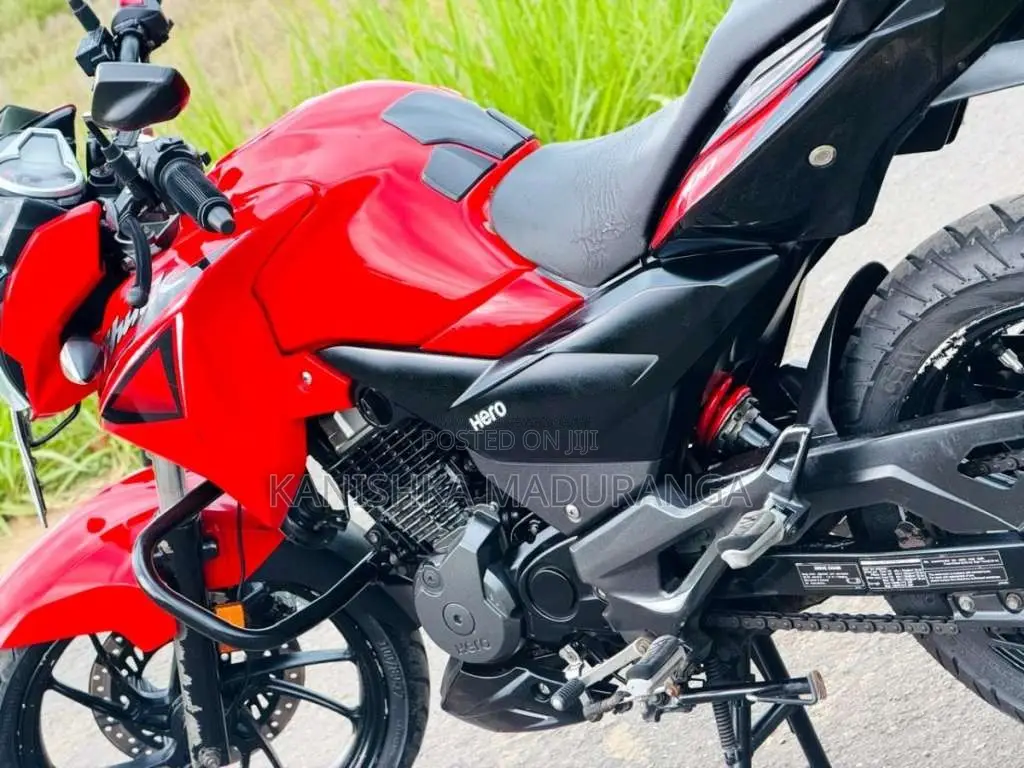 Hero Hunk 2019 Motorbike (Used)