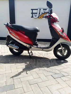 TVS Scooty Streak 2015 Motorbike (Used)