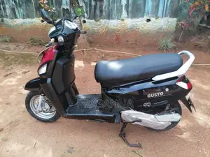 Mahindra Gusto 2015 Motorbike (Used)