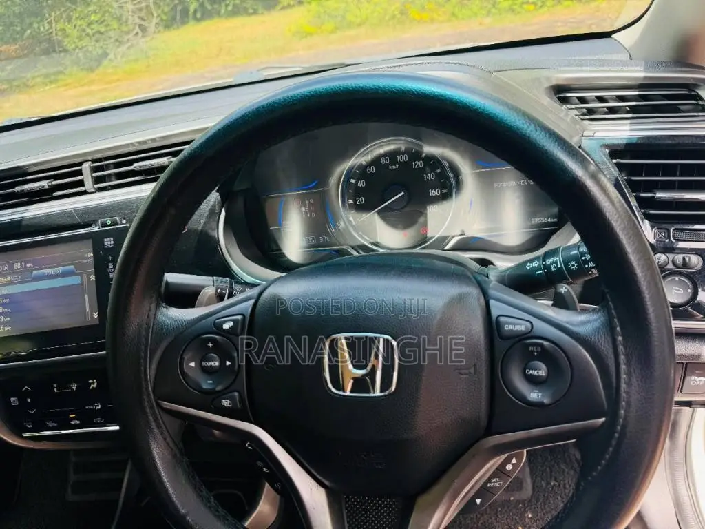 Honda Grace Ex 2014 Car (Used)