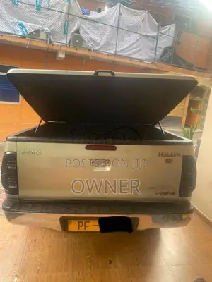 Toyota Hilux 2005 Pickup (Used)