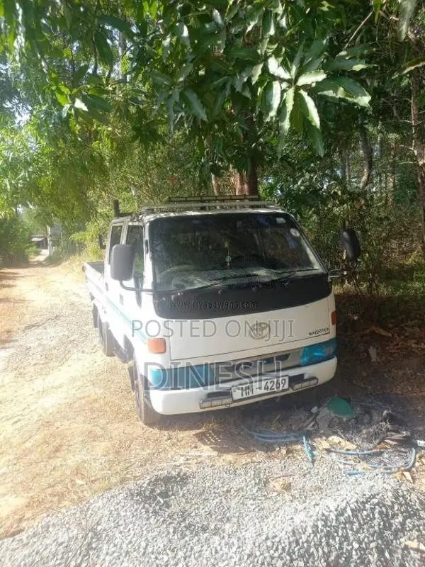 Toyota Toyoace 2003 Crew Cab (Used)