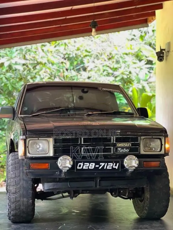 Nissan D21 1983 Pickup (Used)