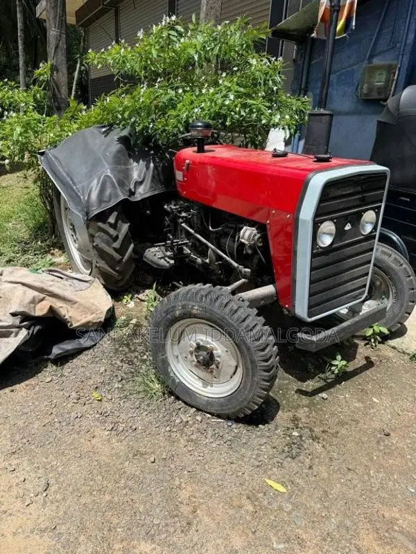 Mitsubishi 240S 2000 Tractor (Used)