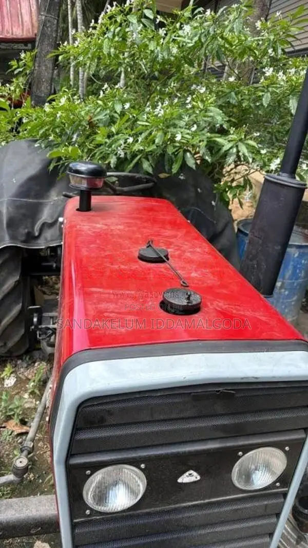 Mitsubishi 240S 2000 Tractor (Used)