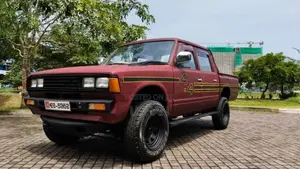 Nissan Double Cab 4x4 1983 Pickup (Used)