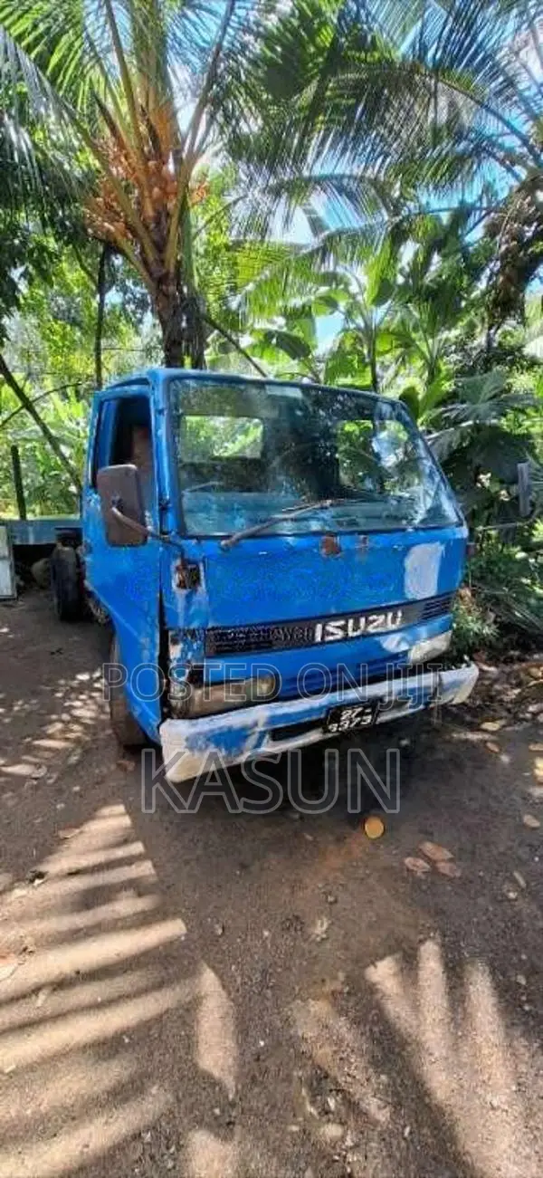 Isuzu Tipper 1974 Lorry (Used)