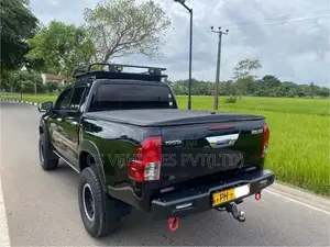 Toyota Hilux 2016 Pickup (Used)