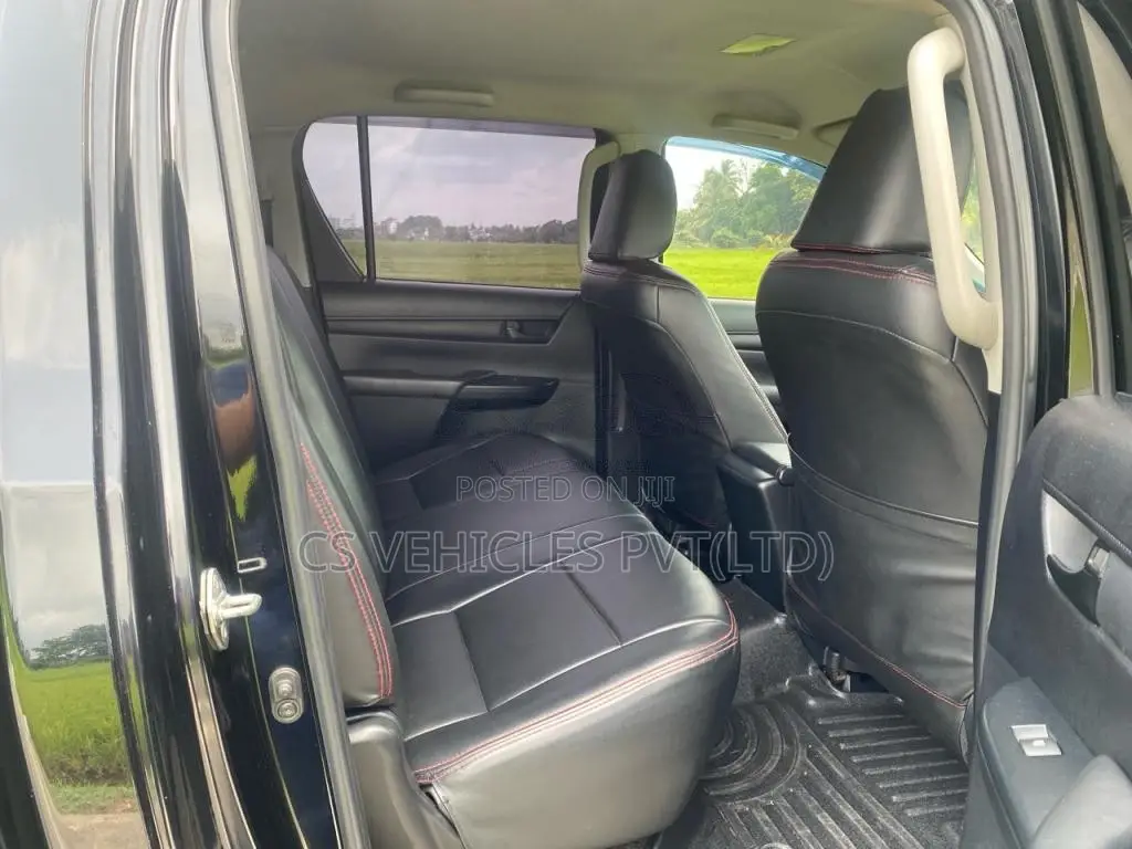 Toyota Hilux 2016 Pickup (Used)