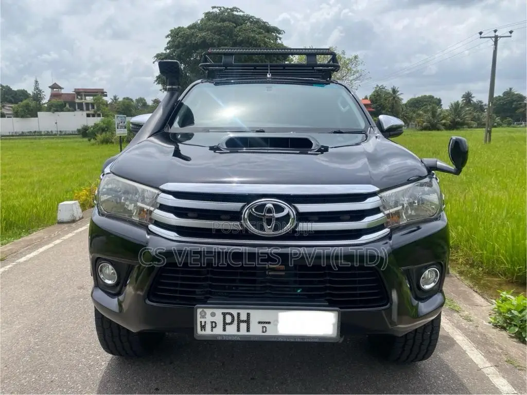 Toyota Hilux 2016 Pickup (Used)