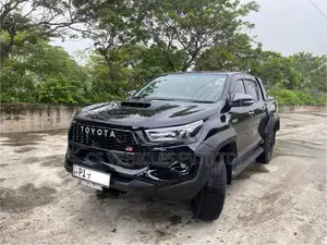 Toyota Hilux 2017 Pickup (Used)