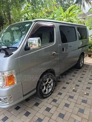 Nissan Caravan 2012 Van (Used)
