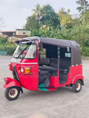 Bajaj RE 205 2012 Three Wheel (Used)