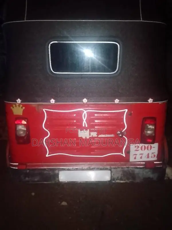 Bajaj RE 1989 Three Wheel (Used)