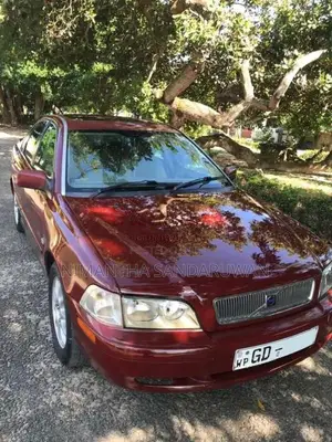 Volvo S40 2000 Car (Used)