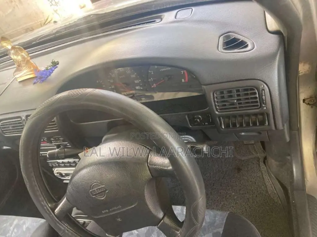 Nissan Wingroad 2009 Car (Used)
