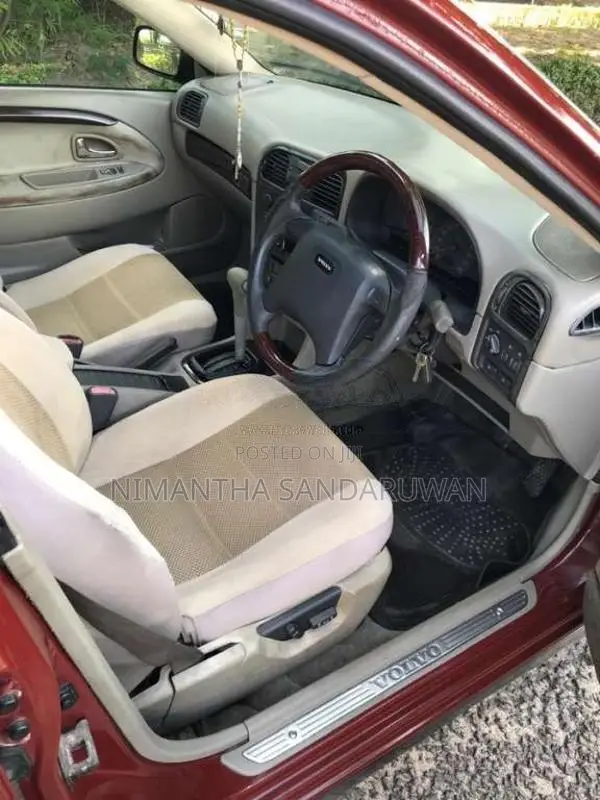 Volvo S40 2000 Car (Used)